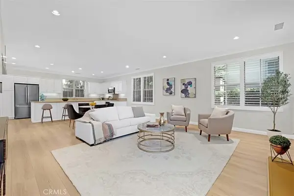 231 Mantle, Irvine, CA 92618