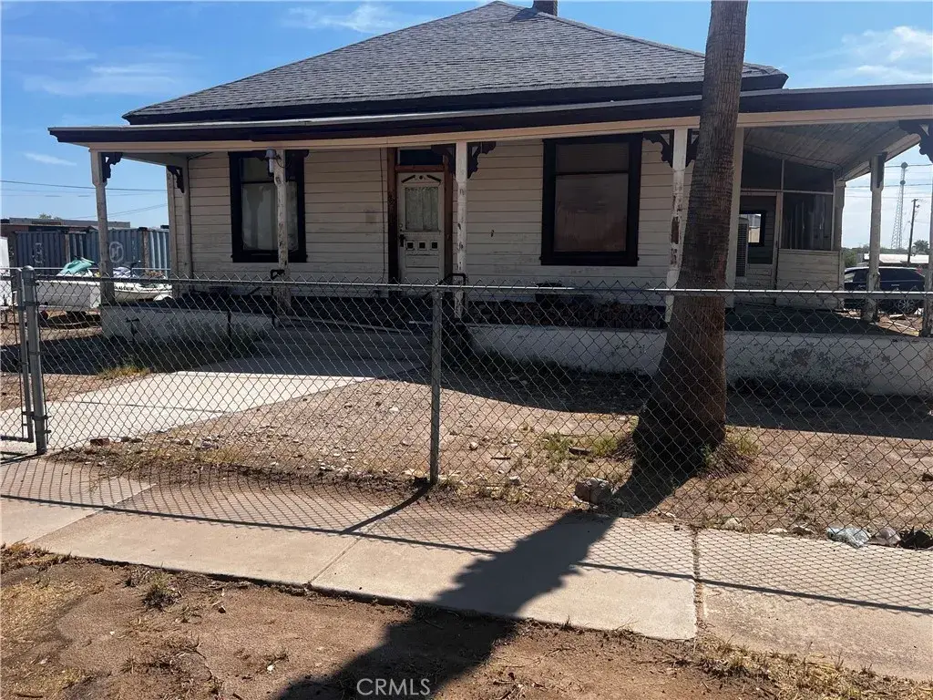 421 Palm Way, Needles, CA 92363 - #1