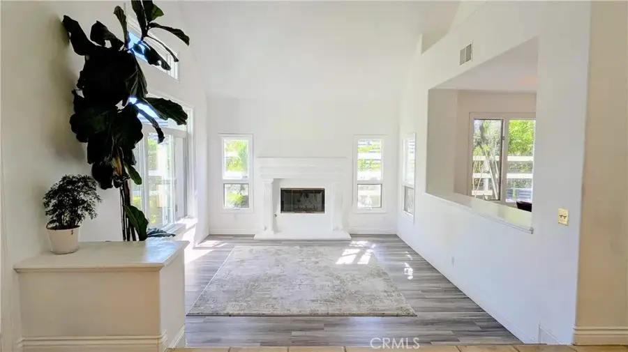 15435 Live Oak Springs Canyon, Canyon Country, CA 91387 - #3