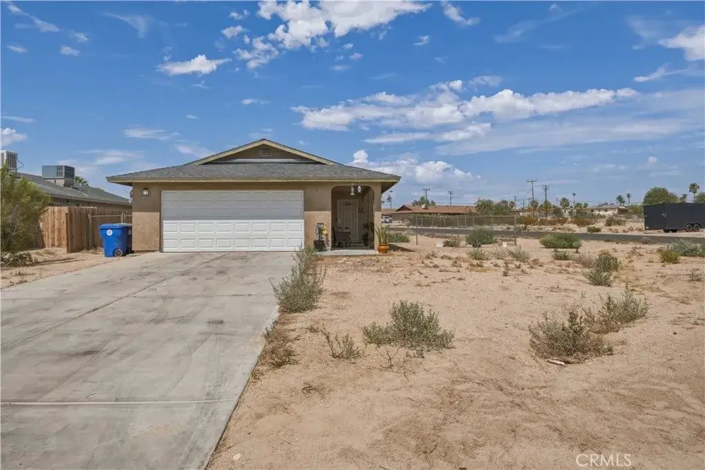 6252 Smoketree Avenue, Twentynine Palms, CA 92277 - #1