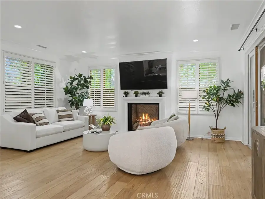 320 Bronze, Irvine, CA 92618 - #2