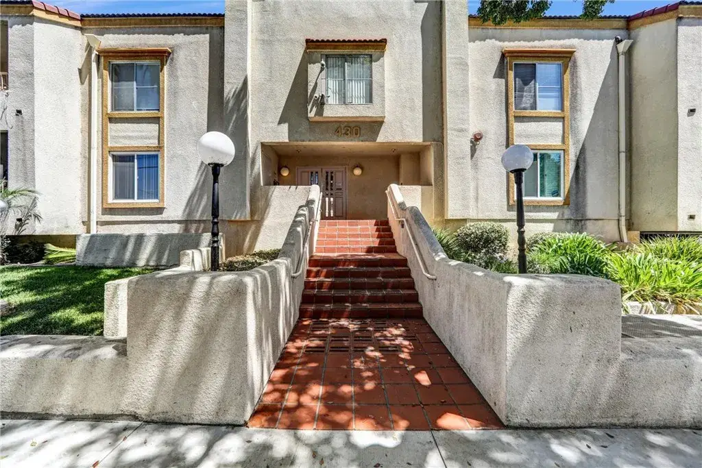 430 N Holliston #104, Pasadena, CA 91106 - #1