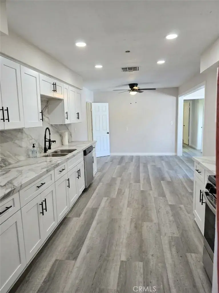 34973 Shasta St, Yucaipa, CA 92399 - #2