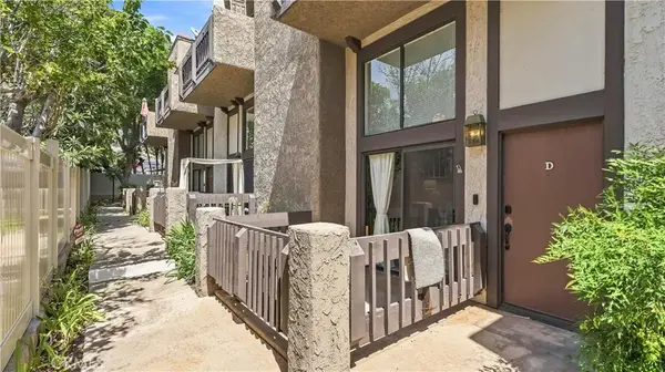 1909 Huntington Drive #D, Duarte, CA 91010