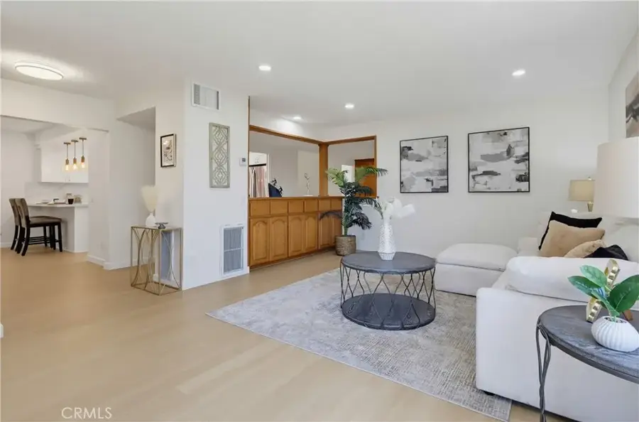 728 E Kensington Road, Los Angeles, CA 90026 - #2