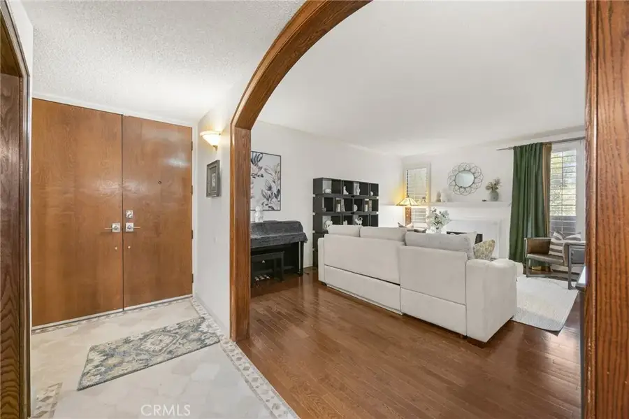 700 S Lake Avenue #109, Pasadena, CA 91106 - #3