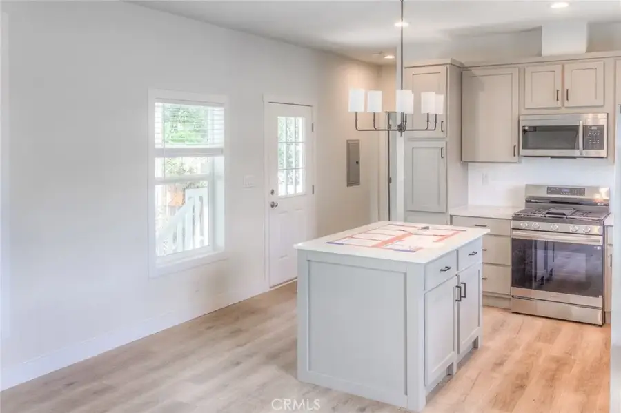 520 Pine #11, Goleta, CA 93117 - #3