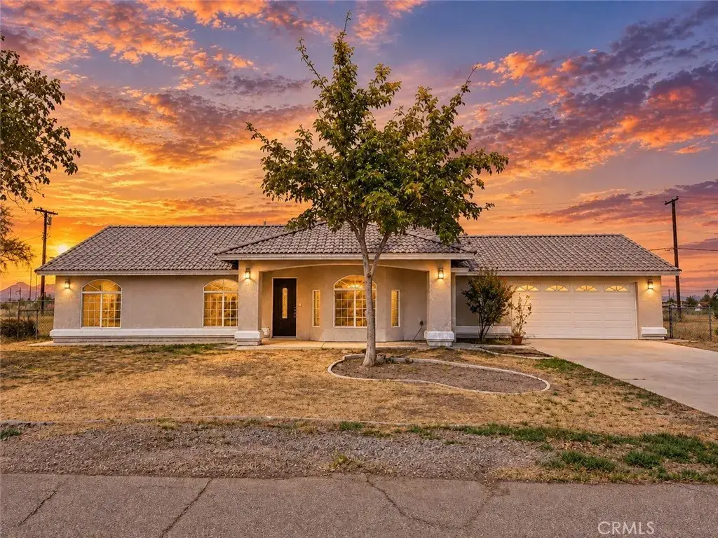 10968 Nambe, Apple Valley, CA 92308 - #1