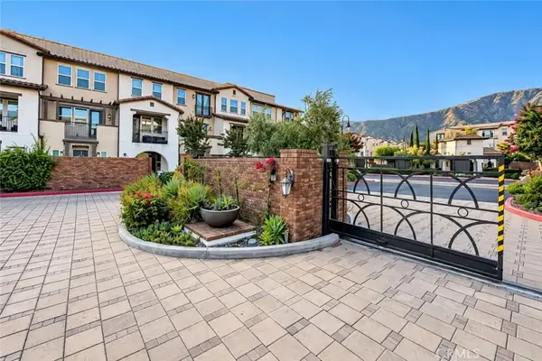 631 W Foothill #26, Glendora, CA 91741
