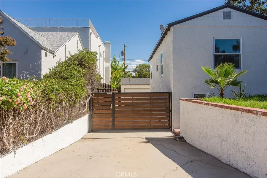 210 N Naomi, Burbank, CA 91505 - #3