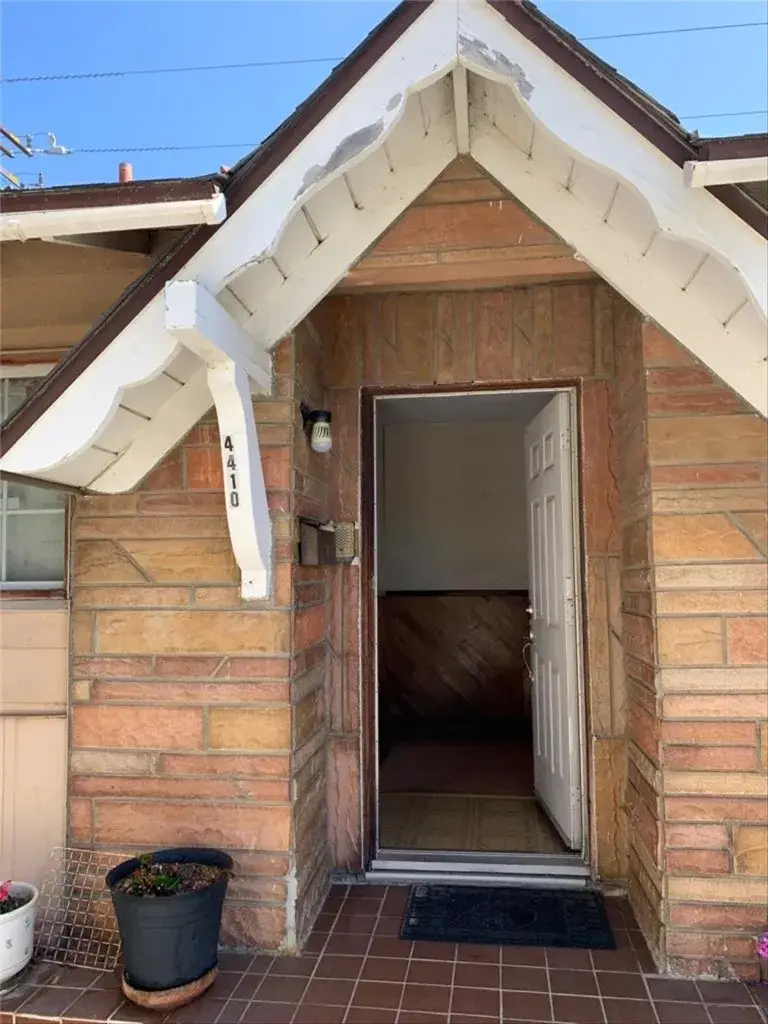 4410 S C Street, Oxnard, CA 93033 - #2
