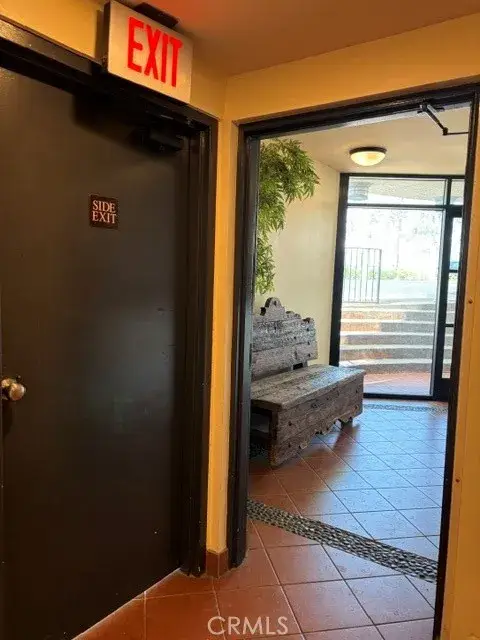 12130 Ohio #104, Los Angeles, CA 90025 - #2