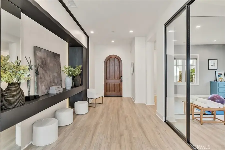 114 Interstellar, Irvine, CA 92618 - #3