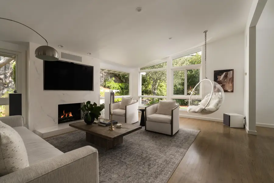 3233 Lucinda Lane, Santa Barbara, CA 93105 - #3