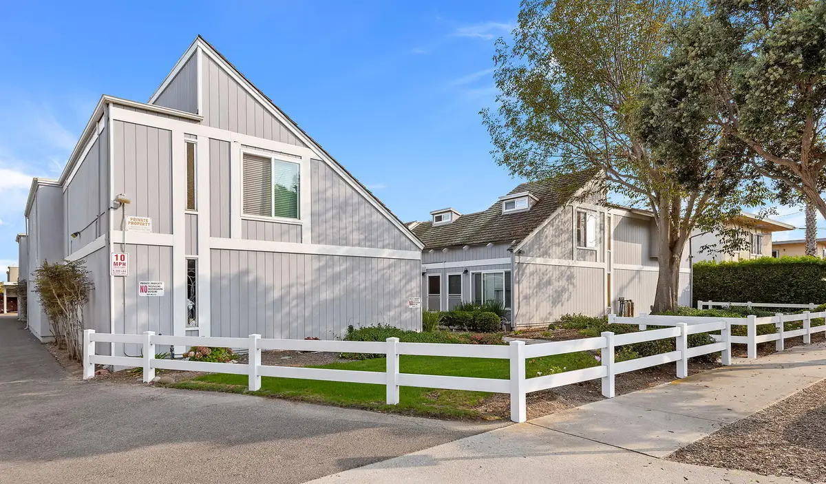 220 Elm Avenue #Apt 19, Carpinteria, CA 93013 - #1
