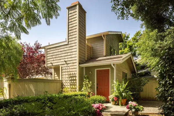 522 W Victoria Street #Apt F, SANTA BARBARA, CA 93101