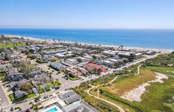 160 Ash Avenue, CARPINTERIA, CA 93013