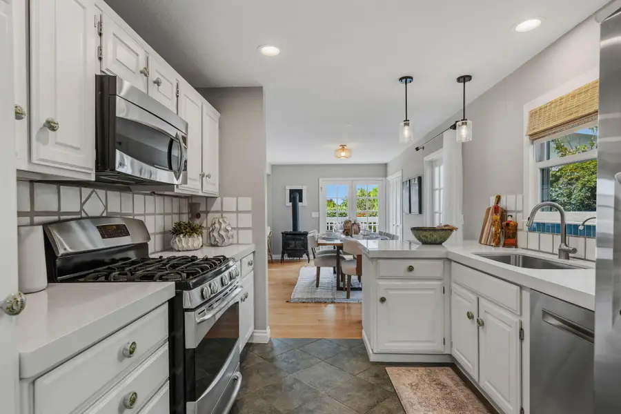 2129 Red Rose Way, Santa Barbara, CA 93109 - #3