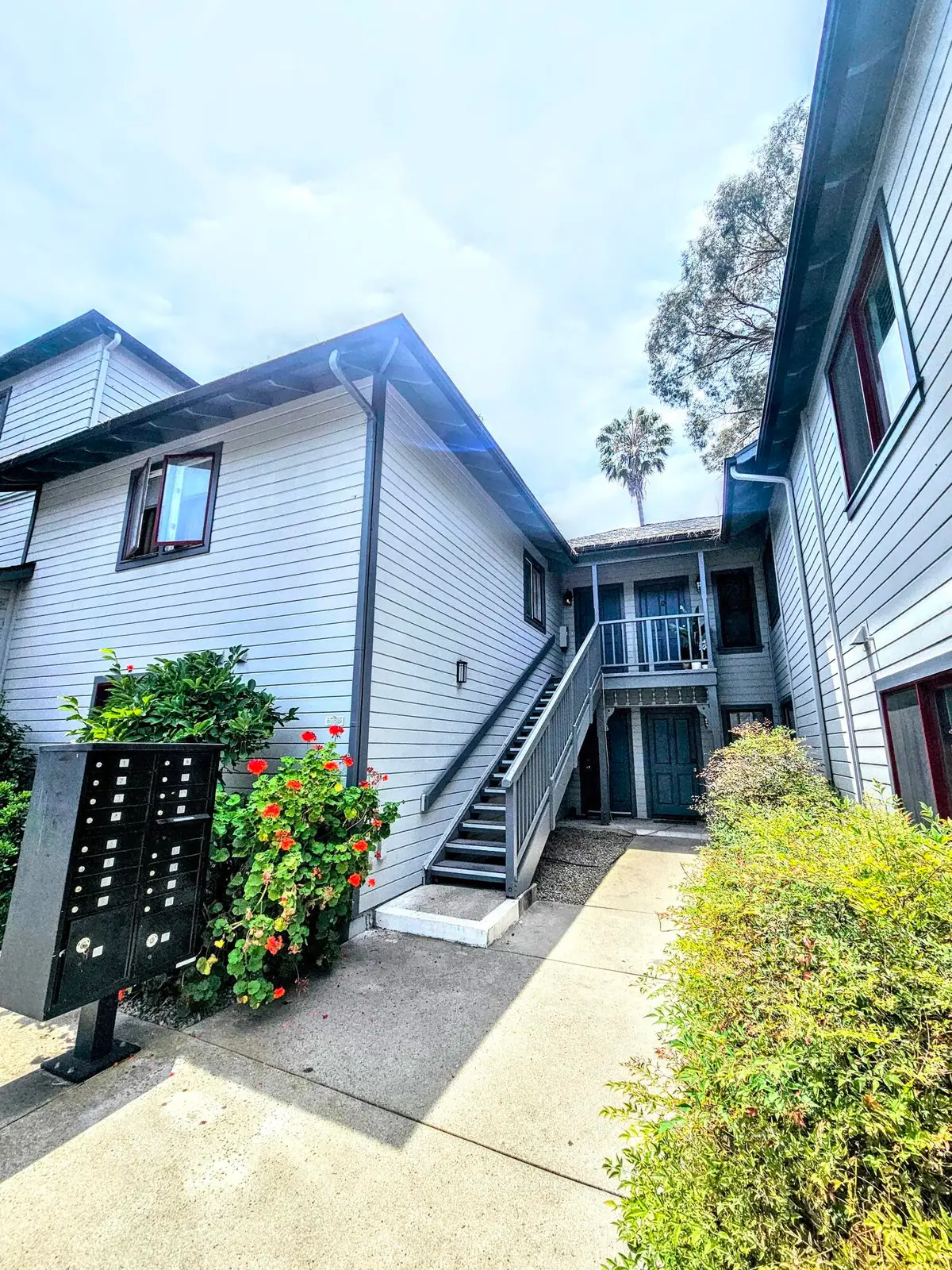 521 W Montecito Street #Apt 10, Santa Barbara, CA 93101 - #1