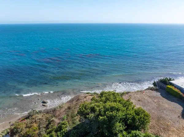 1837 1/2 El Camino De La Luz, SANTA BARBARA, CA 93109