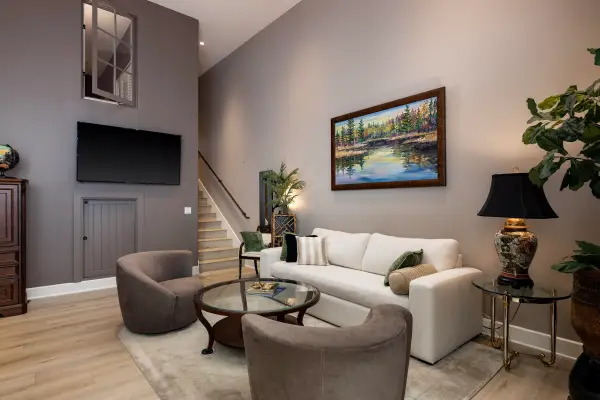 18 W Victoria Street #Apt 110, SANTA BARBARA, CA 93101