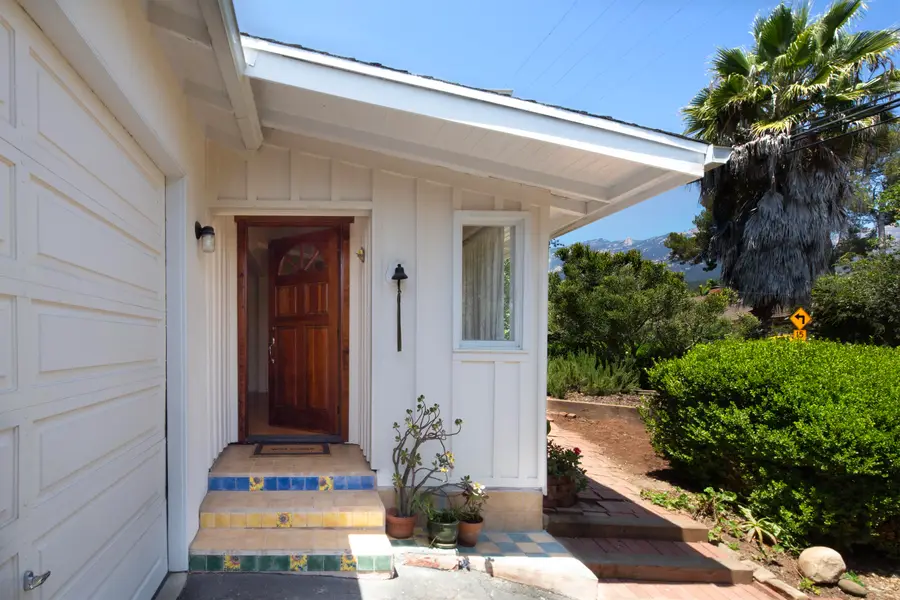 945 N Hope Avenue, Santa Barbara, CA 93110 - #3