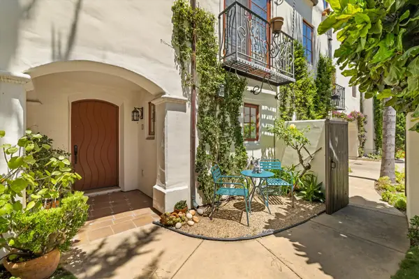 218 Santa Barbara Street #B, SANTA BARBARA, CA 93101
