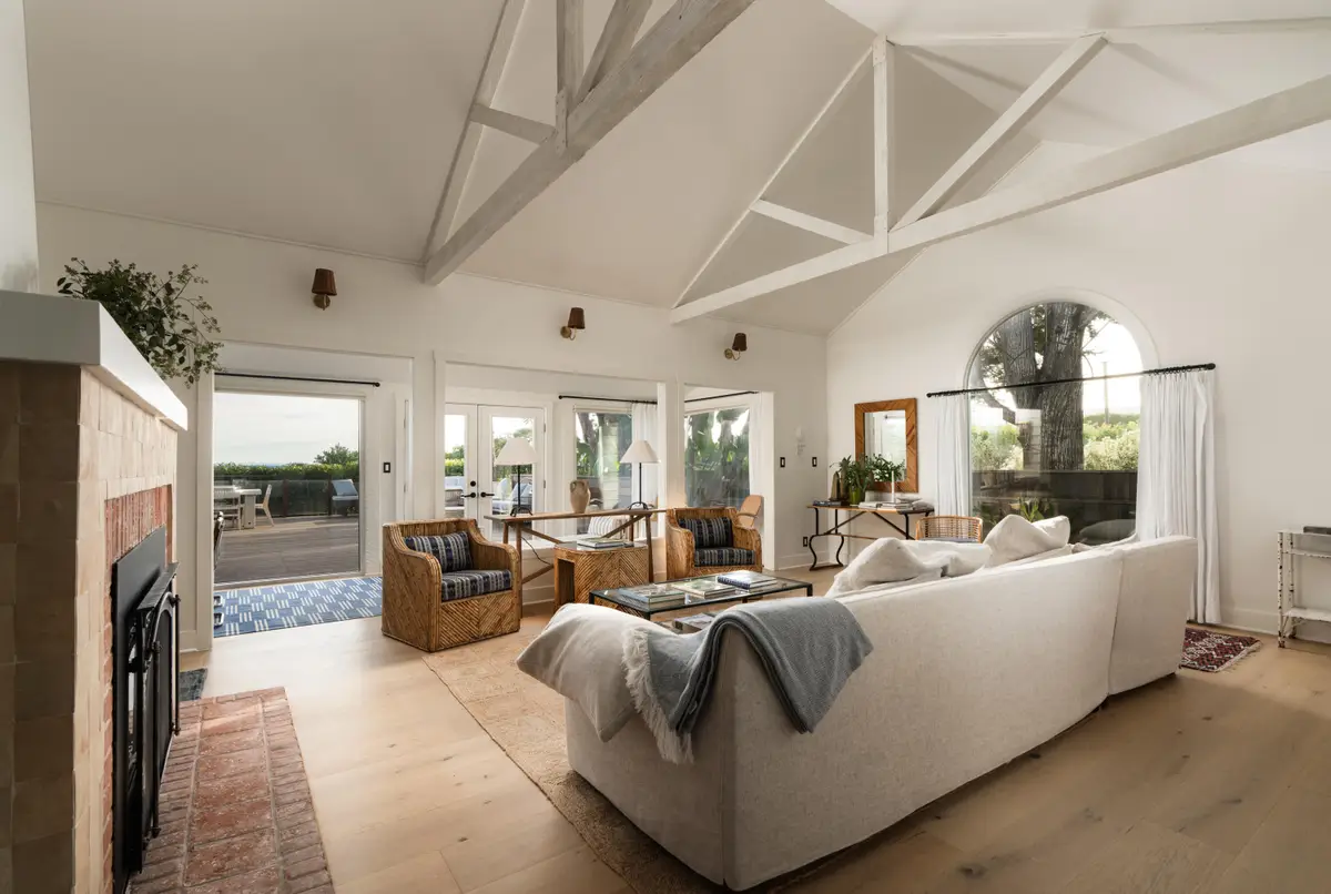 1413 Shoreline Drive, Santa Barbara, CA 93109 - #1
