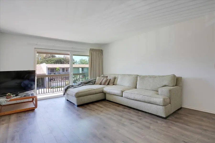 47 Dearborn Place #26, Goleta, CA 93117 - #3