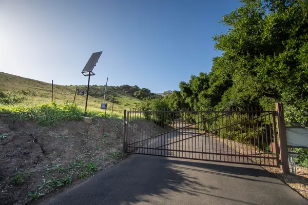 00 N Fairview Avenue, GOLETA, CA 93117