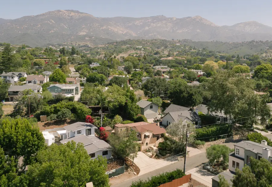 3842 Center Avenue, Santa Barbara, CA 93110 - #2
