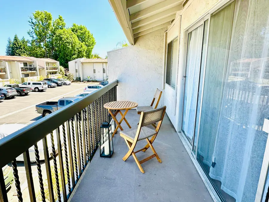 43 Dearborn Place #52, Goleta, CA 93117 - #3