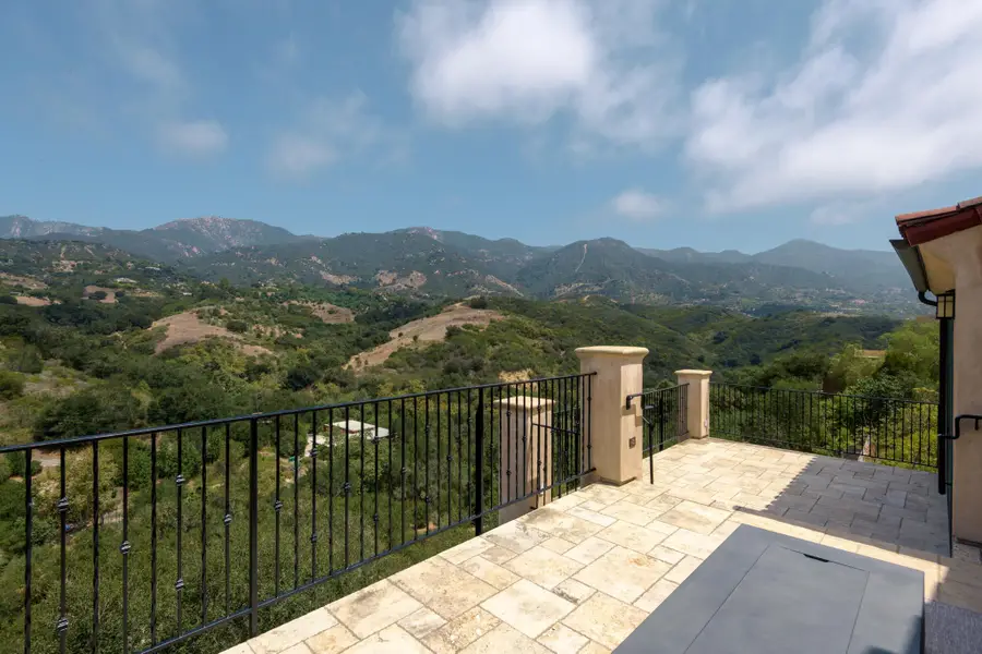 219 Conejo Road, Santa Barbara, CA 93103 - #2