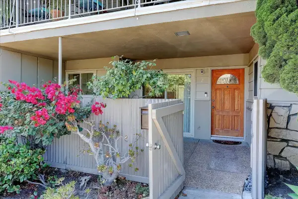 301 Moreton Bay Lane #Unit 2, GOLETA, CA 93117