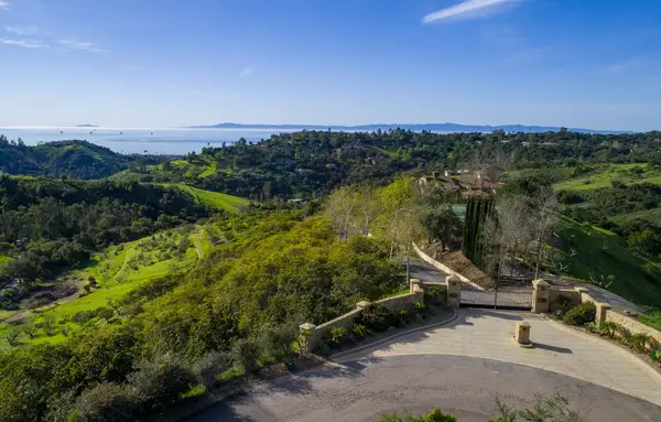 998 W Mountain Drive, SANTA BARBARA, CA 93103