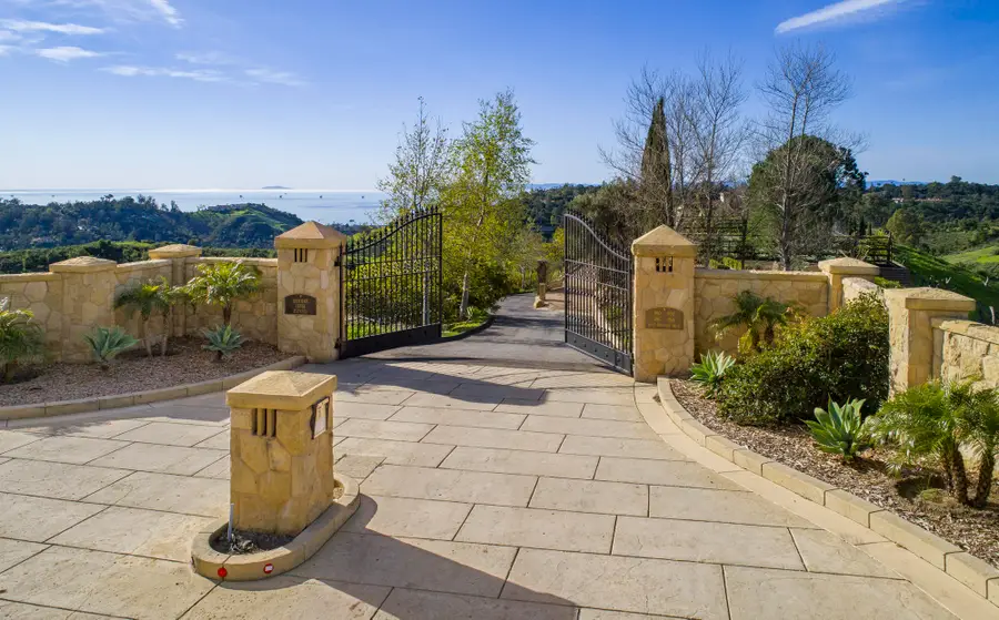 998 W Mountain Drive, Santa Barbara, CA 93103 - #3