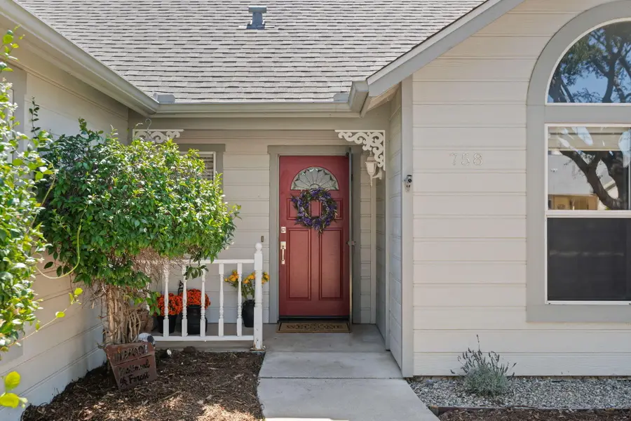 758 Coiner Street, Los Alamos, CA 93440 - #2