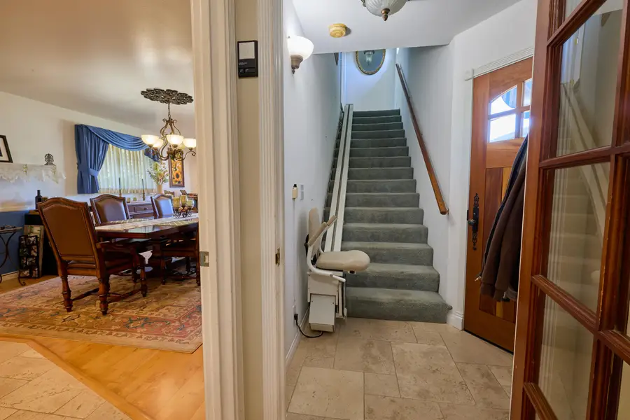661 San Fernando Drive, Santa Barbara, CA 93111 - #3