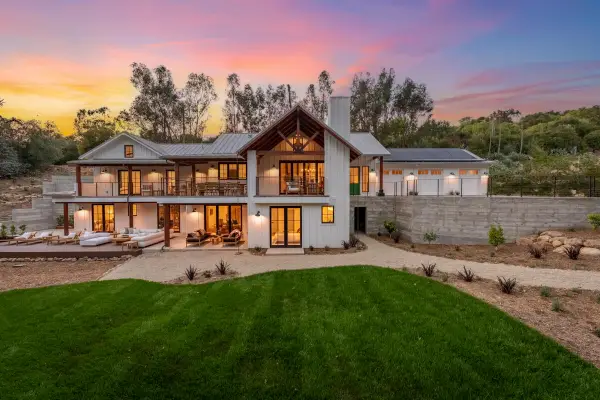 2243 Las Canoas Road, SANTA BARBARA, CA 93105