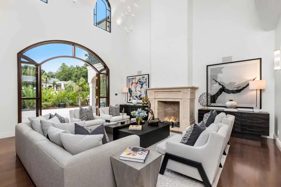2084 E Valley Road #Share 2, Santa Barbara, CA 93108 - #2
