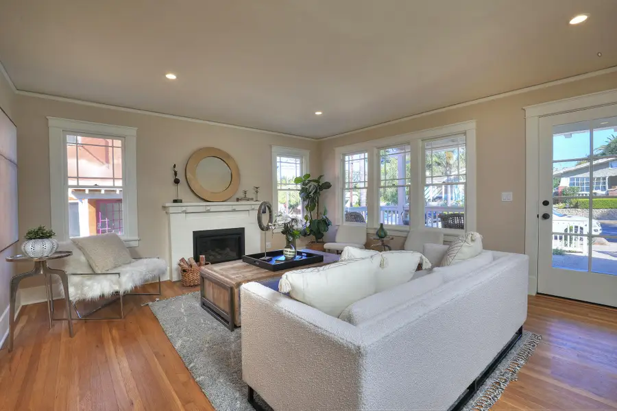 329 W Valerio Street, Santa Barbara, CA 93101 - #3