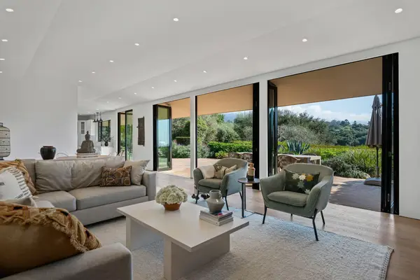 118 Eucalyptus Hill Circle, SANTA BARBARA, CA 93103