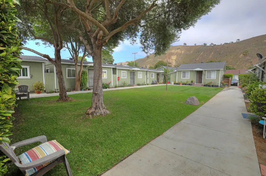 852 N Ventura Avenue, San Buenaventura Ventura, CA 93001 - #2