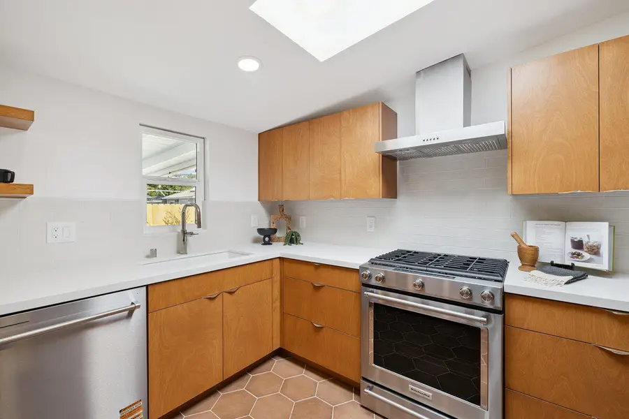 21 La Cadena Street, Santa Barbara, CA 93103 - #3