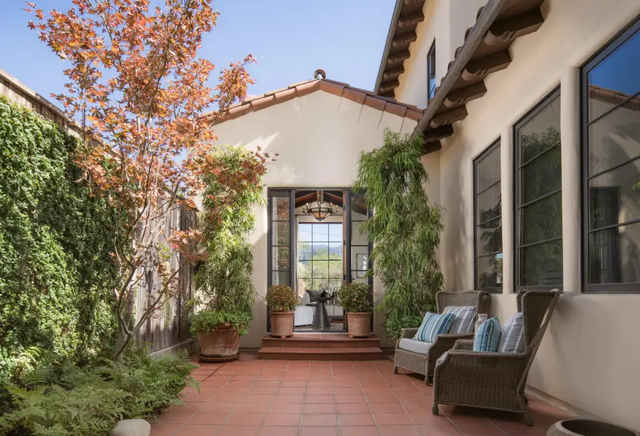 905 Laguna Street, Santa Barbara, CA 93101 - #2