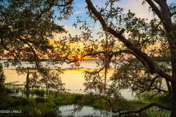 76 Old Oyster Factory Road, Beaufort, SC 29906