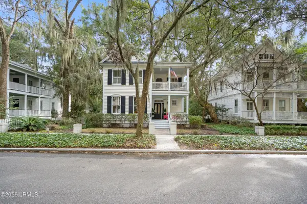 39 Newpoint Road, Beaufort, SC 29907