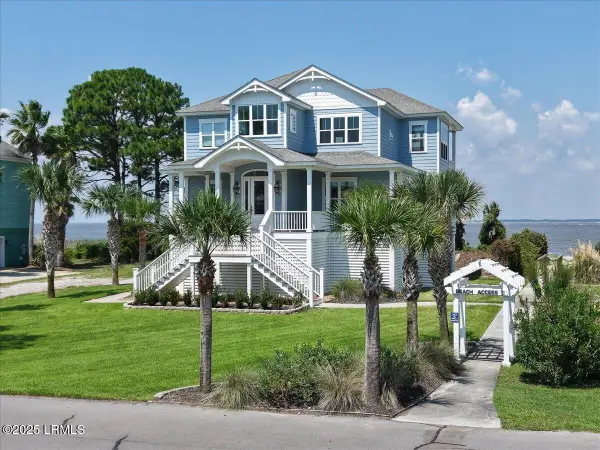 120 Harbor Drive N, Harbor Island, SC 29920