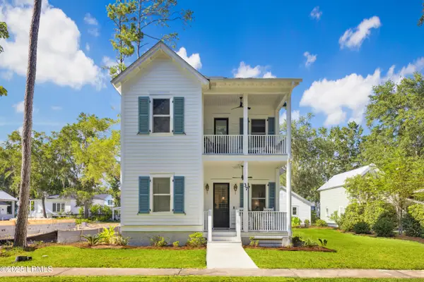37 Park Square S, Beaufort, SC 29907