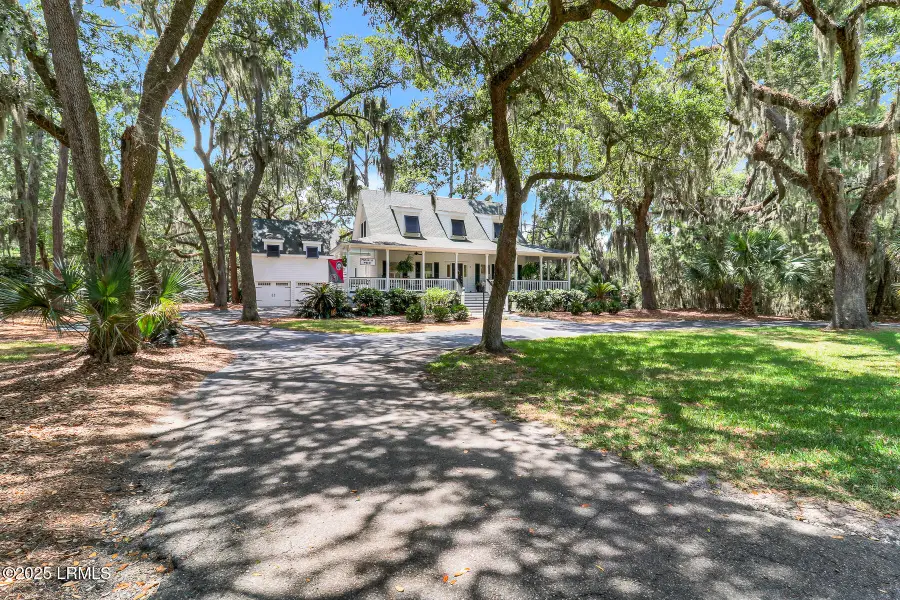 8 Dolphin Point Drive, Beaufort, SC 29907 - Image #2
